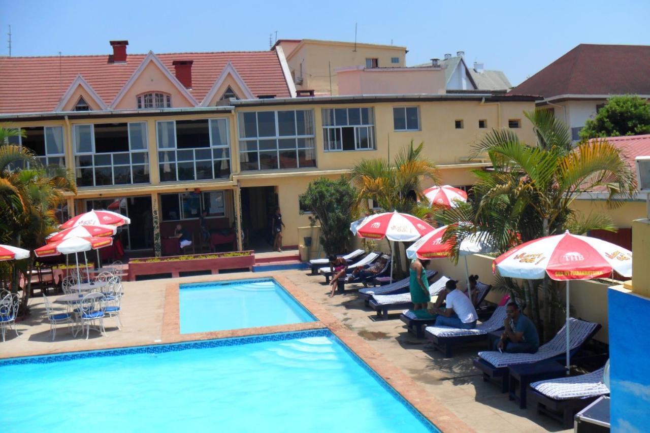 Hotel Les flots Bleu à Tananarive Extérieur photo
